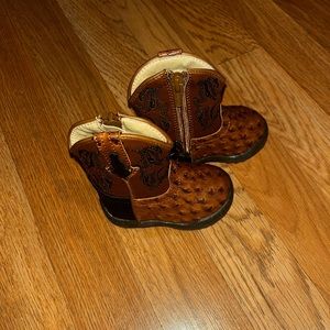 Infant roper boots